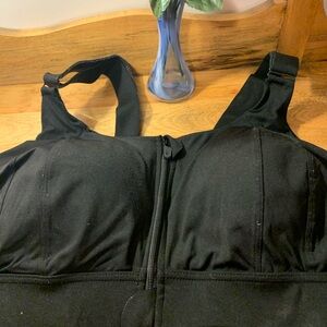 Black Zipper Front Sports Bra
